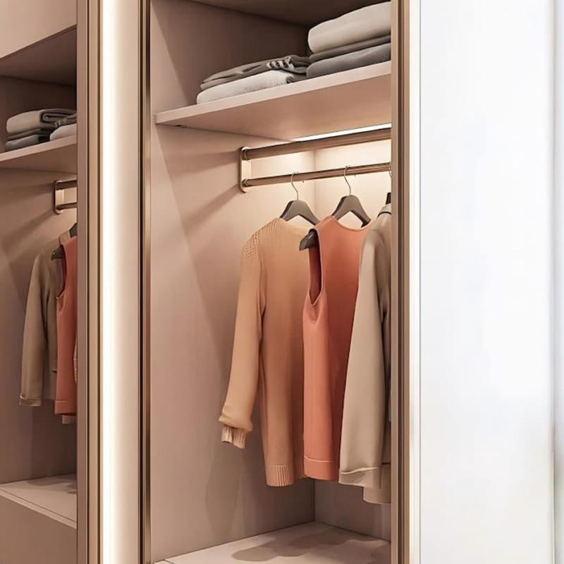 Armário walk-in iluminado com toque fosco minimalista Versailles